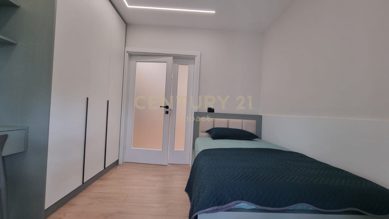Appartamento 2+1 in affitto a Komuna e Parisit, Via Medar Shtylla, Tirana - 900€!