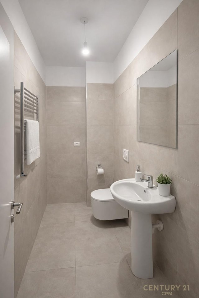 Hapësirë multifunksionale Me Qira në Laprakë