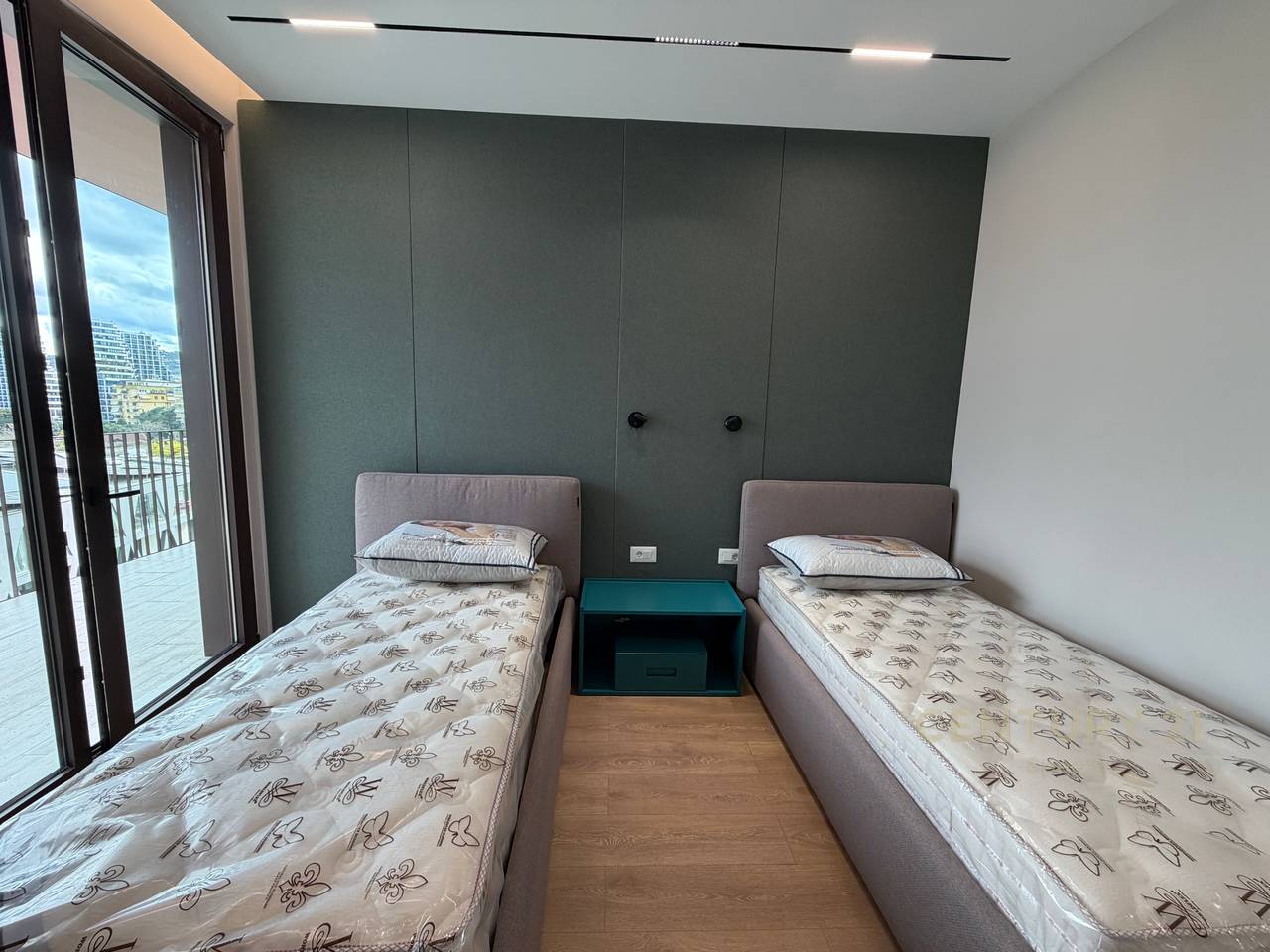 Offriamo un appartamento 2+1+2 con posto auto, presso Altana Luxury Residence con vista sul Complesso Dinamo!