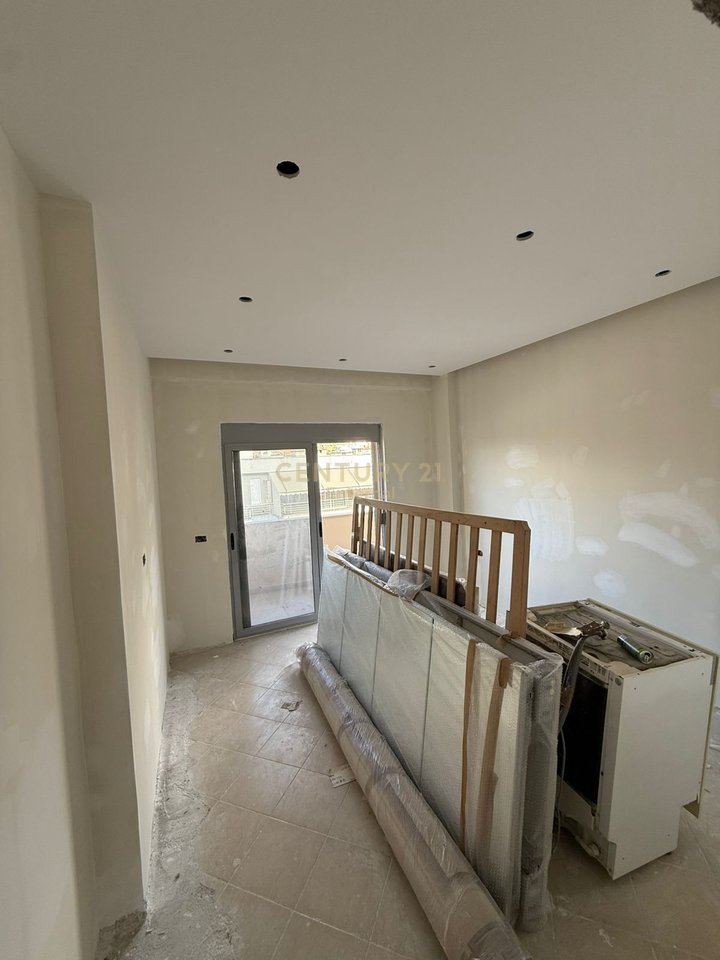 Fresk - For Sale 2+1+ Veranda