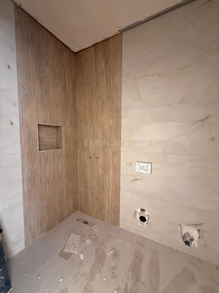 MONOLOCALE CON CORTILE IN VENDITA PRESSO "EON RESIDENCE" A GOLEM!