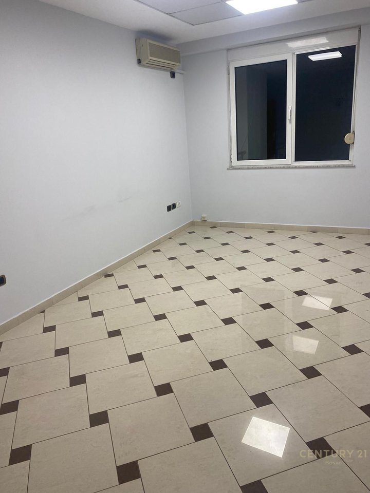 UFFICIO IN AFFITTO - ISH BLOK, TIRANA