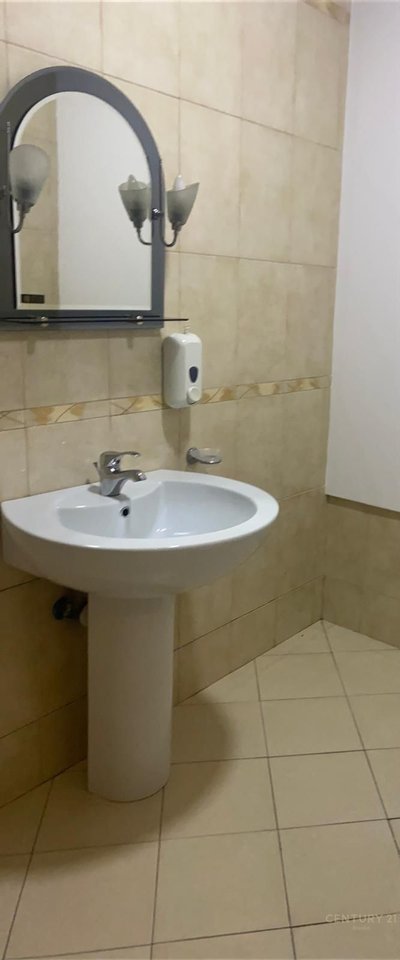 UFFICIO IN AFFITTO - ISH BLOK, TIRANA