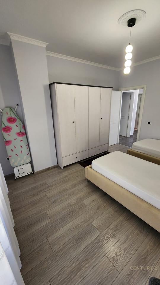 Apartament 3+1+2 post parkimi per qera tek Kopshti Zoologjik