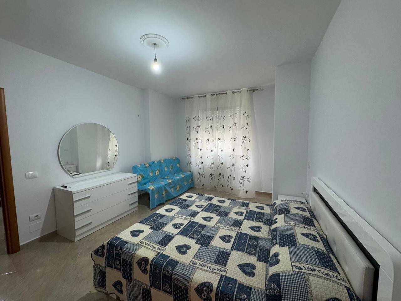 APARTAMENT 2+2 PER QIRA,NE LUNGOMARE!