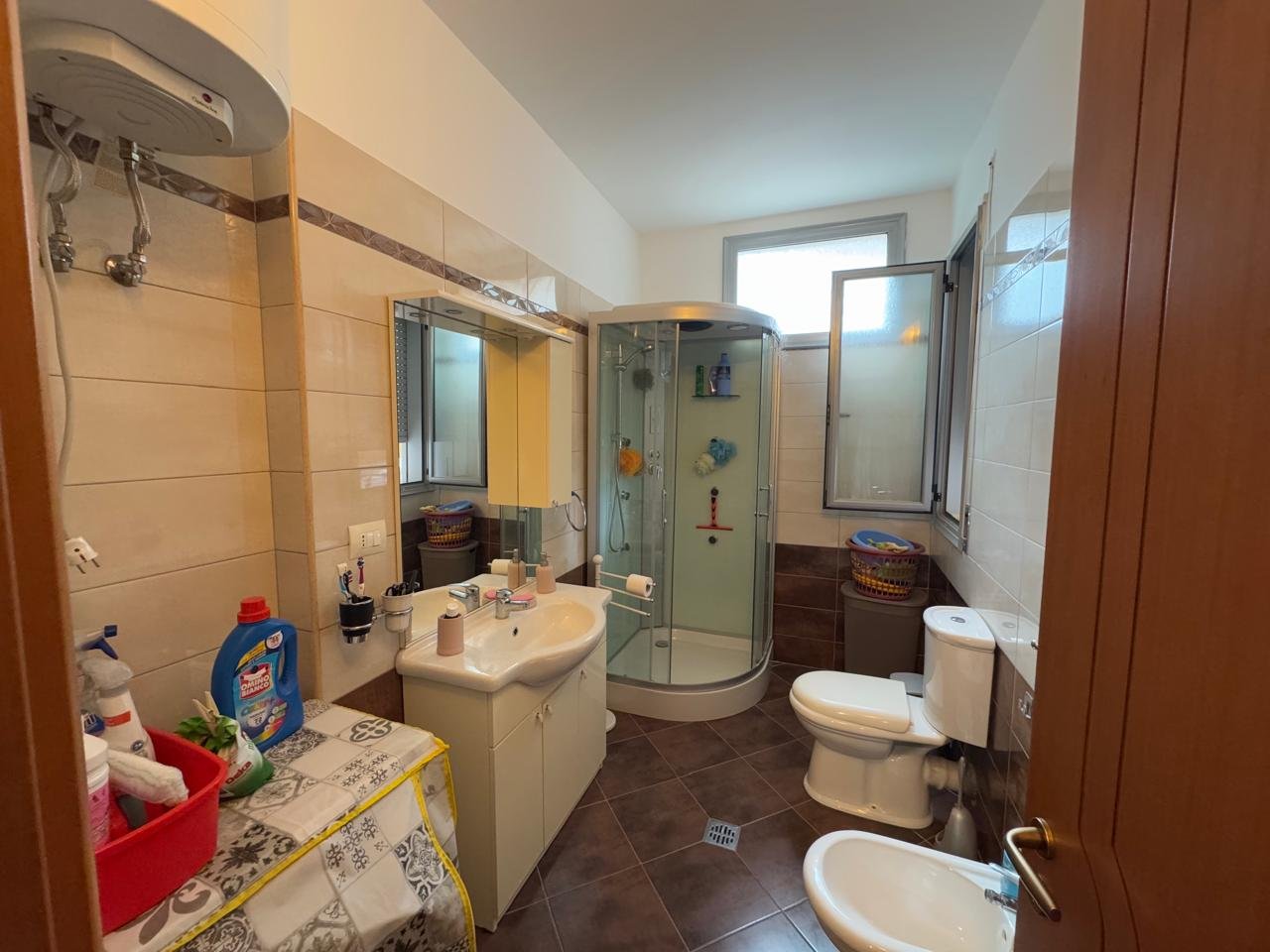 APARTAMENT 2+2 PER QIRA,NE LUNGOMARE!