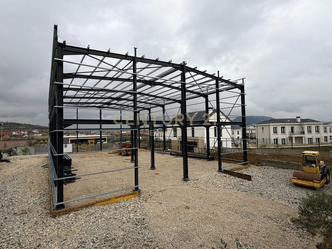 PRUSH, KAPANON PER QIRA