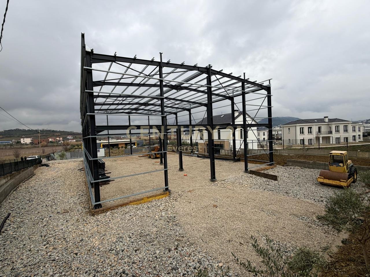 PRUSH, KAPANON PER QIRA