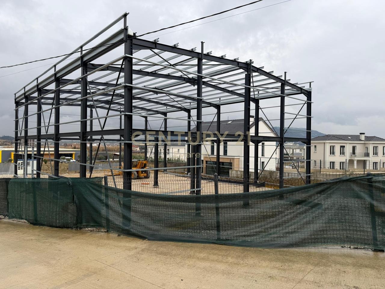 PRUSH, KAPANON PER QIRA