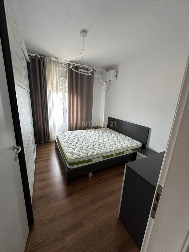 Selite - Jepet me qera 2+1 Prane Xhamise