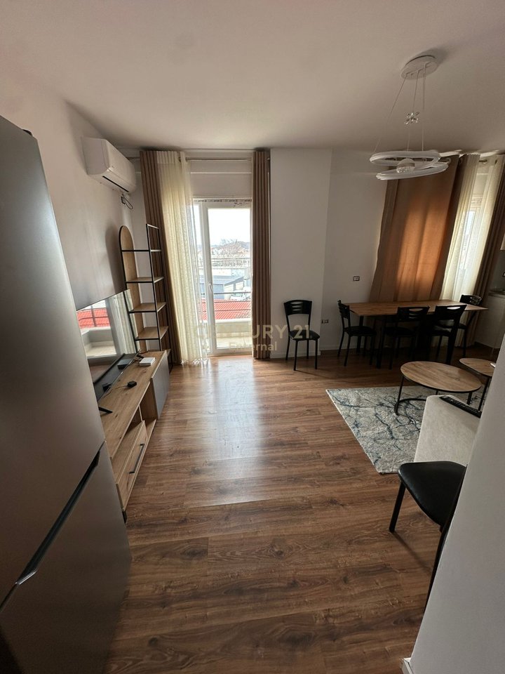 Selite - Jepet me qera 2+1 Prane Xhamise