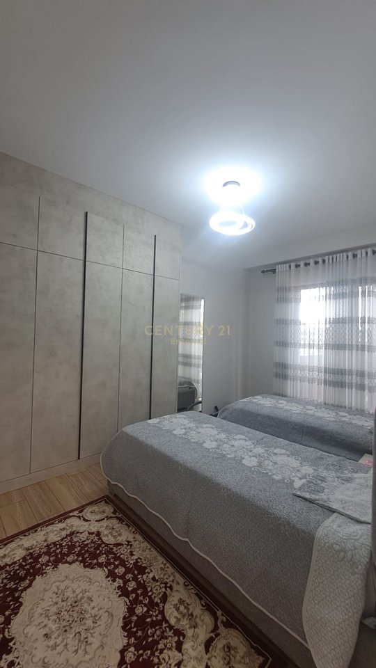 Apartment 3+1+2 + parking in Garden Building