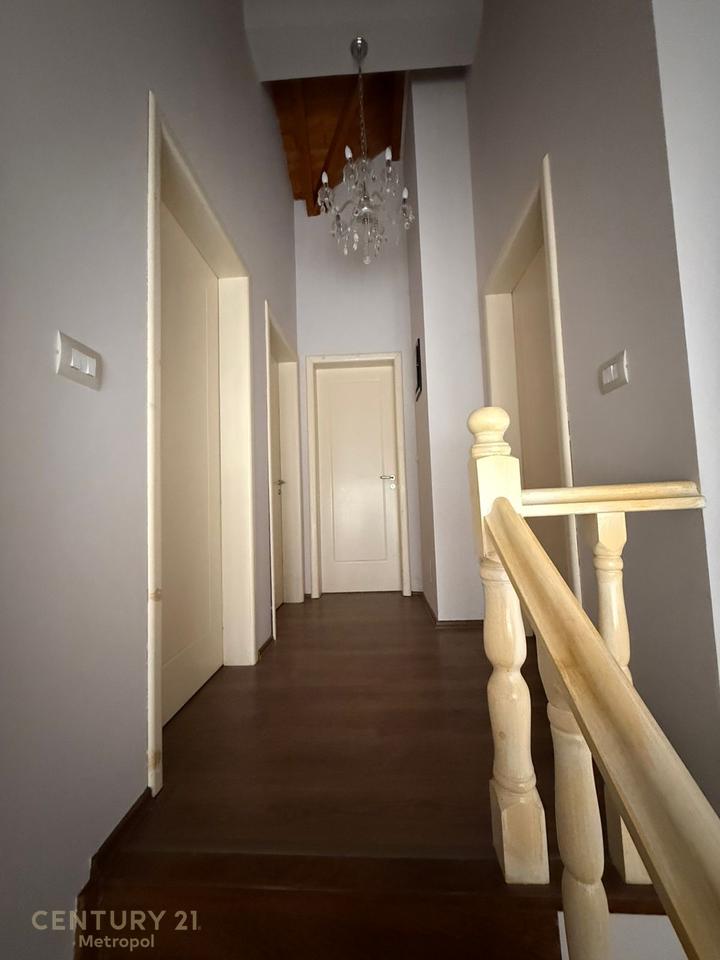 VILE 2 KATESHE PER QIRA, VISHNJE!