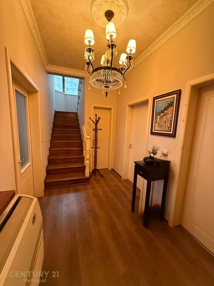 VILE 2 KATESHE PER QIRA, VISHNJE!