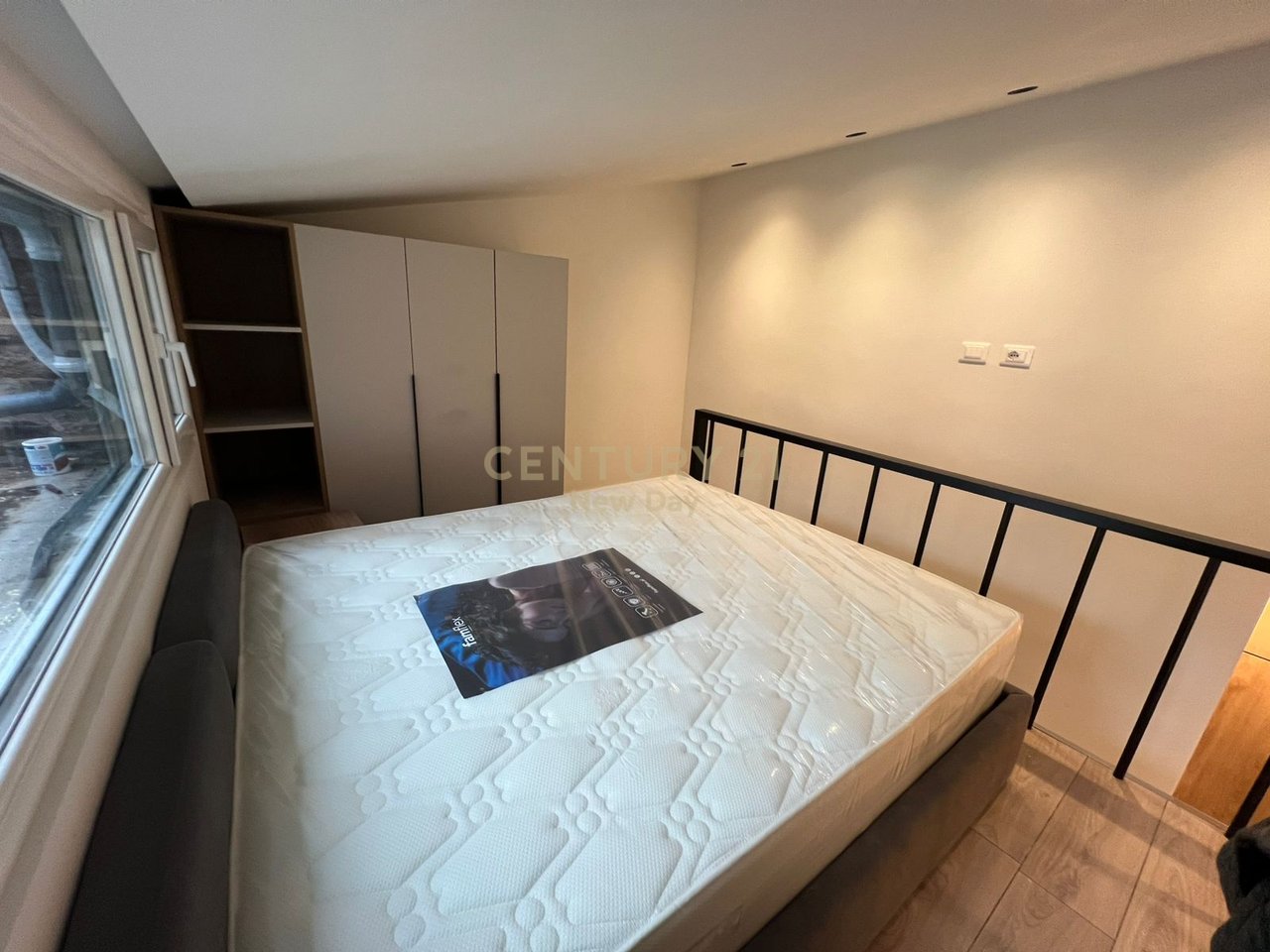 LOFT FOR RENT NEAR PRANVERA SQUARE!