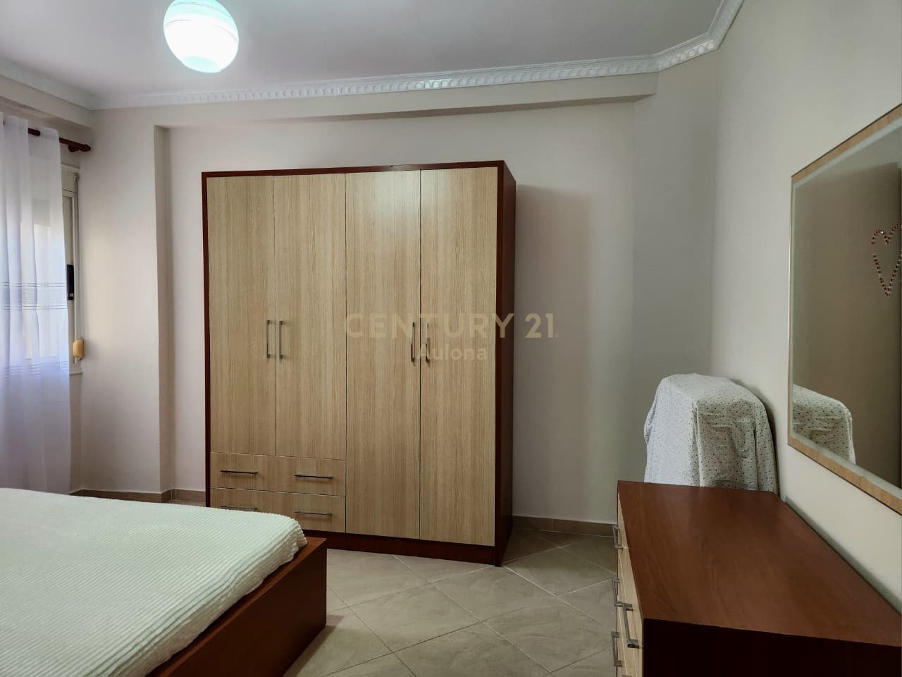 Apartament 2+1 me Qira pranë Parkut Aulona
