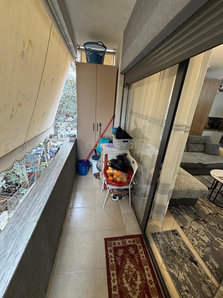 SHITET APARTAMENTI 1+1 PRANE TREGUT TE RI ELEKTRIK !