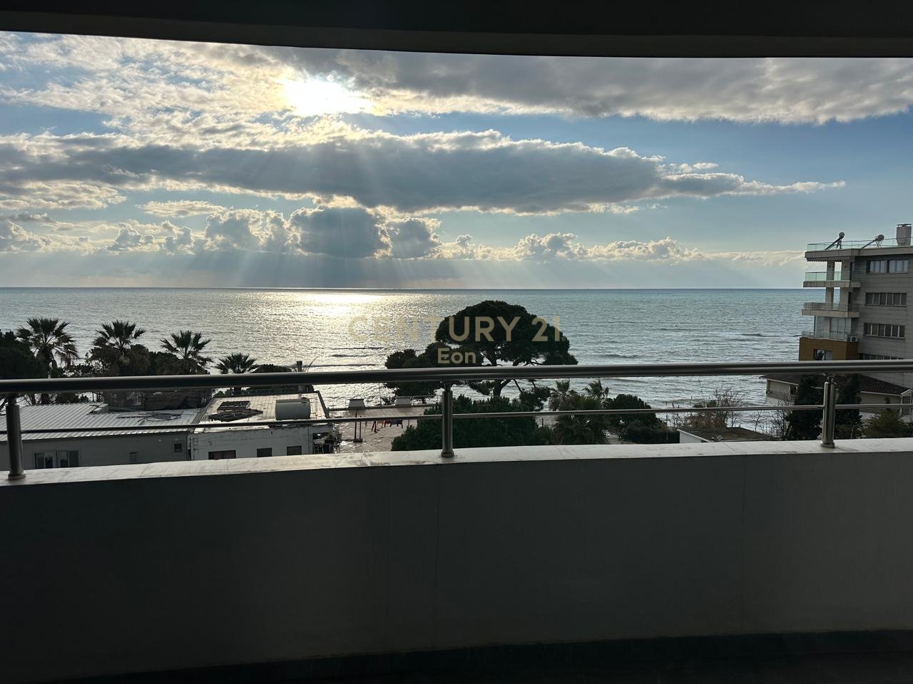 APARTAMENT PER QIRA 2+1 PAMJE DETI TEK WITE HILL RESIDENCE NE CURRILA, DURRES !