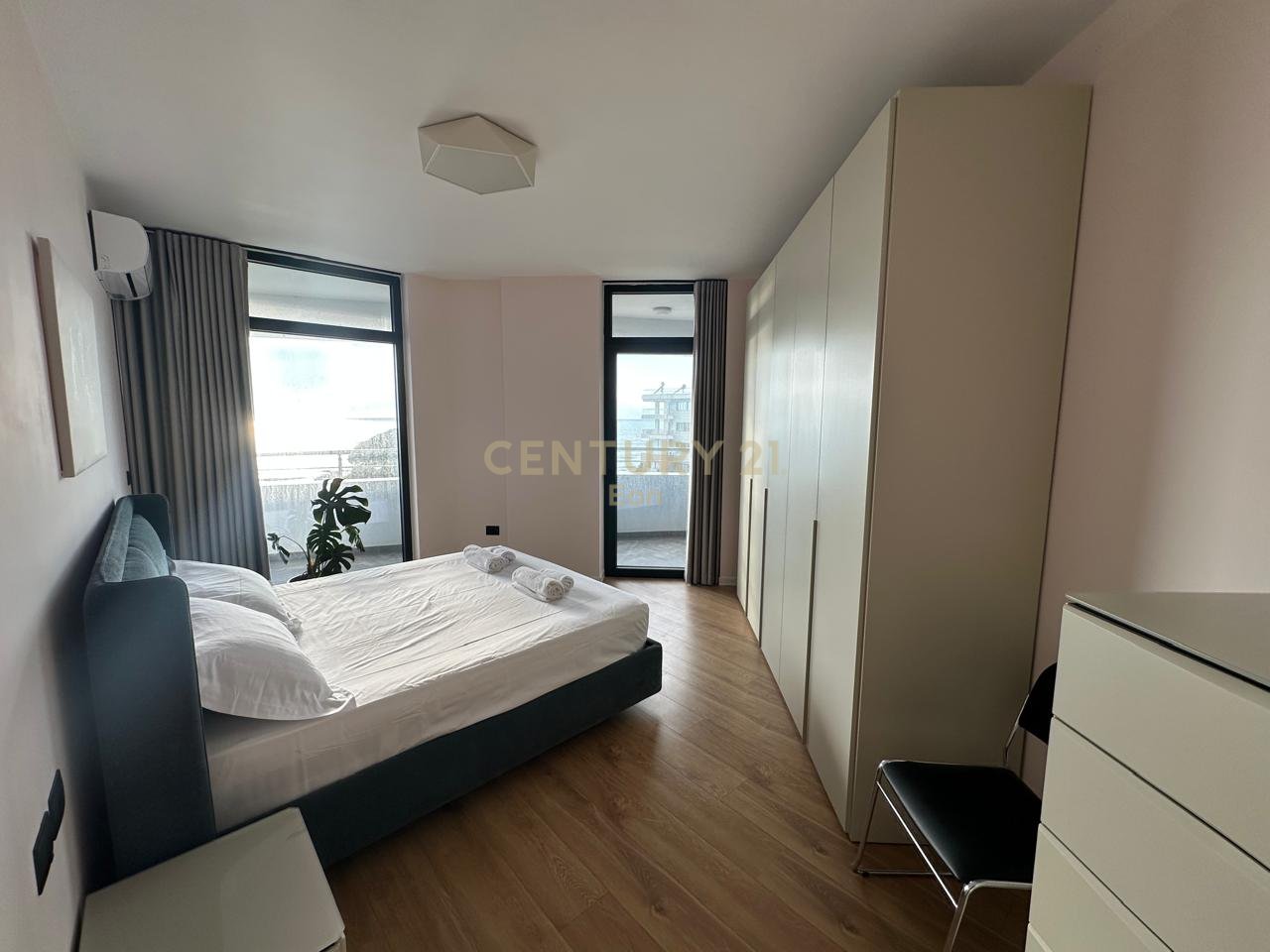 APARTAMENT PER QIRA 2+1 PAMJE DETI TEK WITE HILL RESIDENCE NE CURRILA, DURRES !