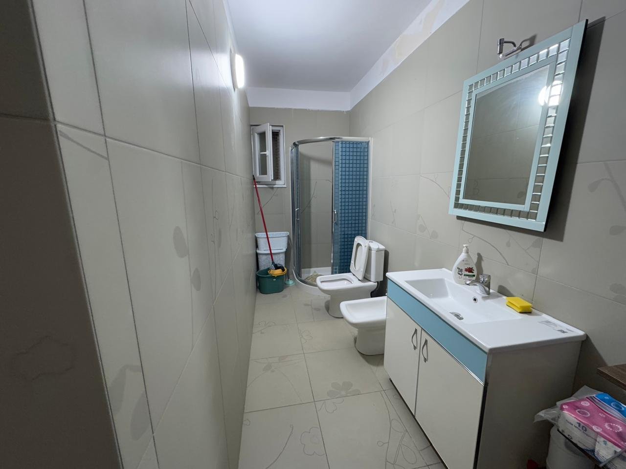 JEPET PER QIRA APARTAMENT 2+1+VERANDE,ME PAMJE NE DET!