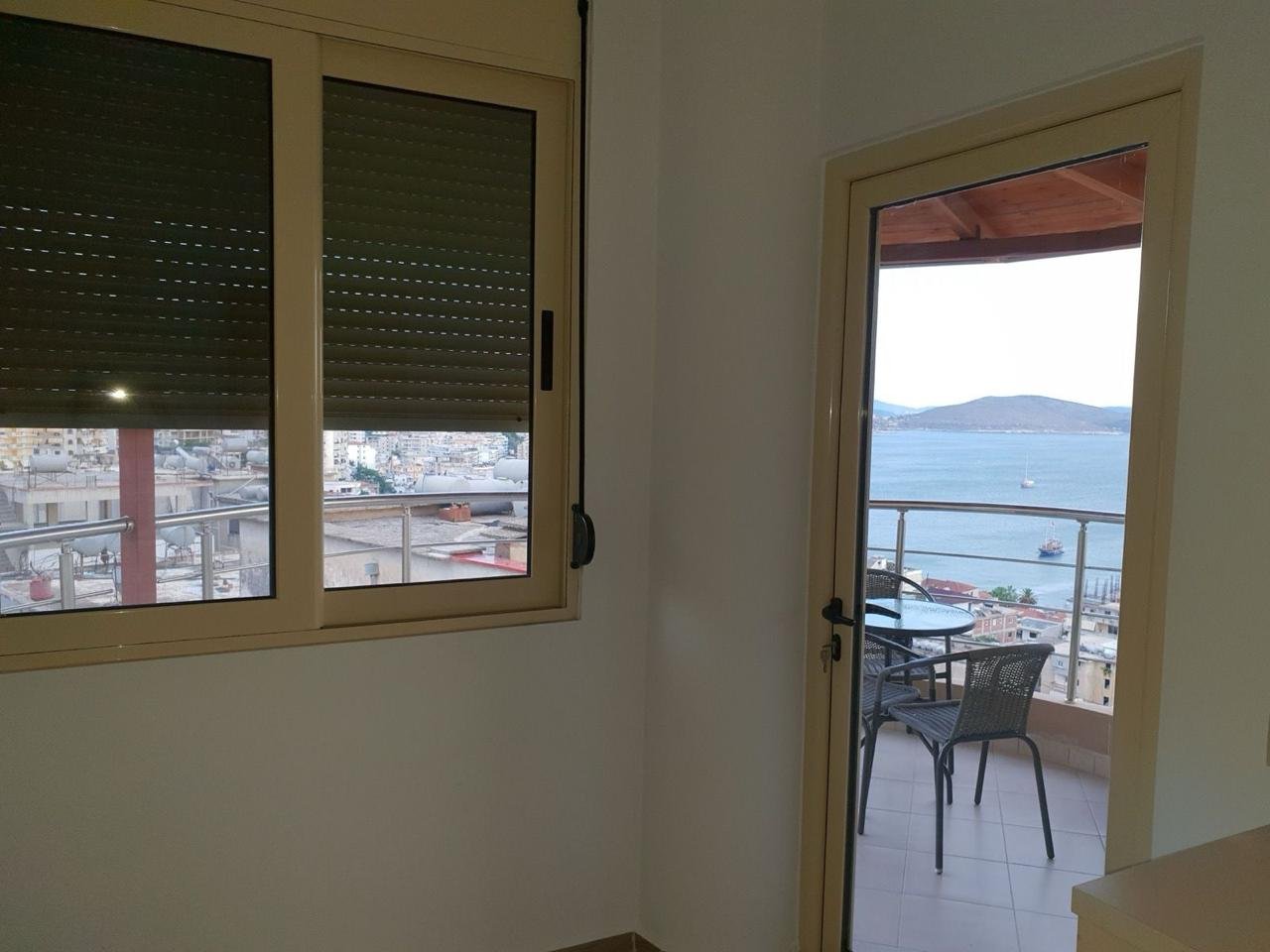 SARANDE, APPARTAMENTO IN VENDITA 2+1+2 CON VISTA MARE