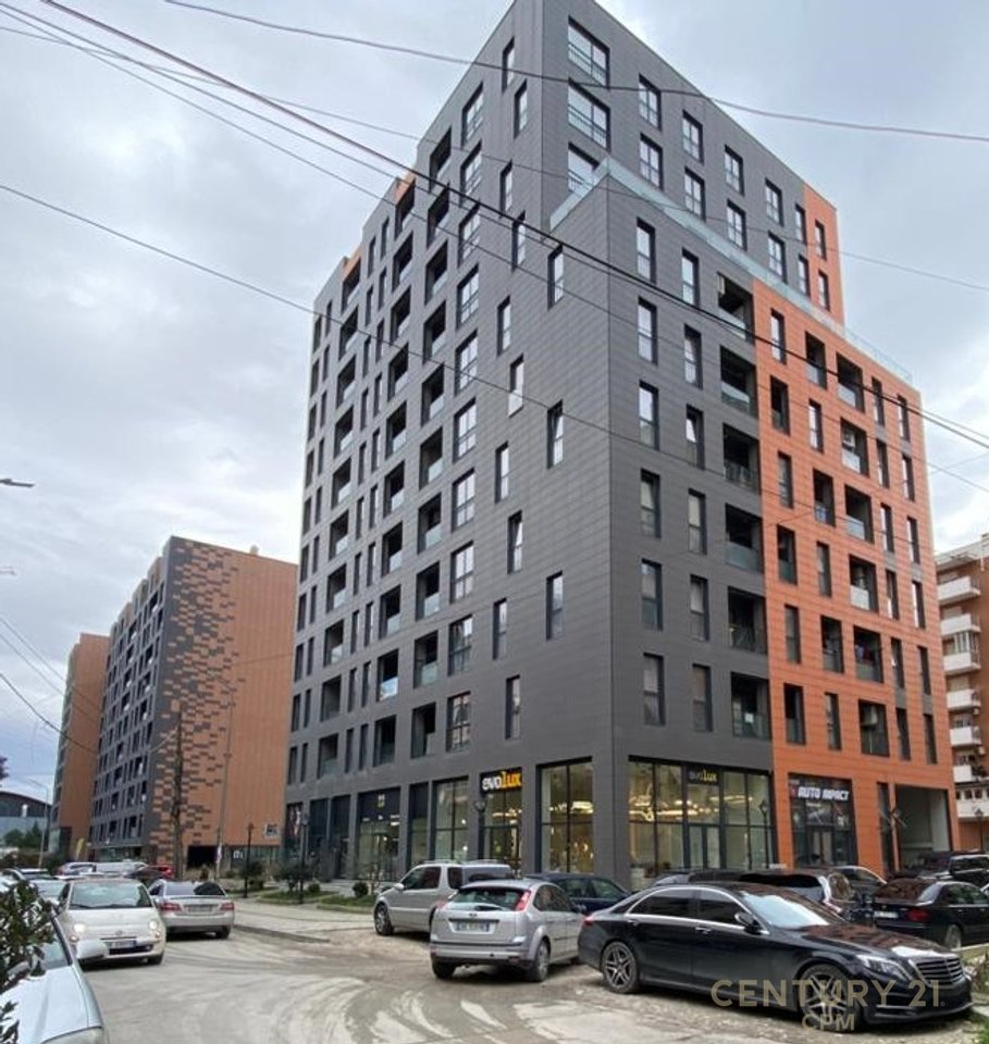 EKSKLUZIVE ! KOMUNA E PARISIT NJESI KOMERCIALE ME QIRA BUZE RRUGE