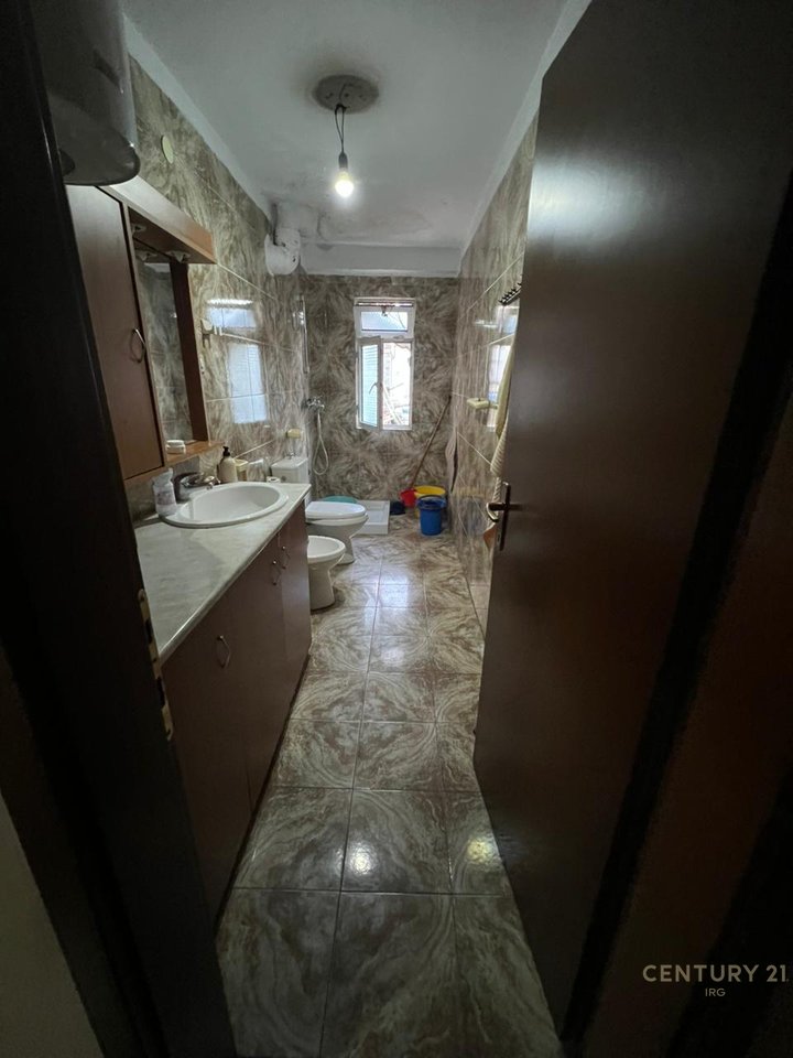 2+1 Apartment near Skanderbeg Square