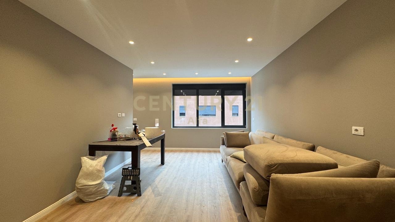 1+1 furnished apartment for sale in Xheluks Complex, Elbasan Street!