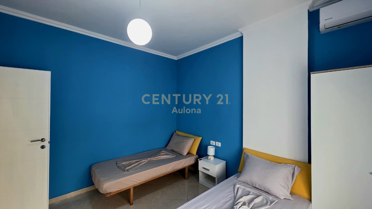 JEPET ME QERA APARTAMENT 2+1 ME PAMJE NE DET NE LUNGOMARE 1