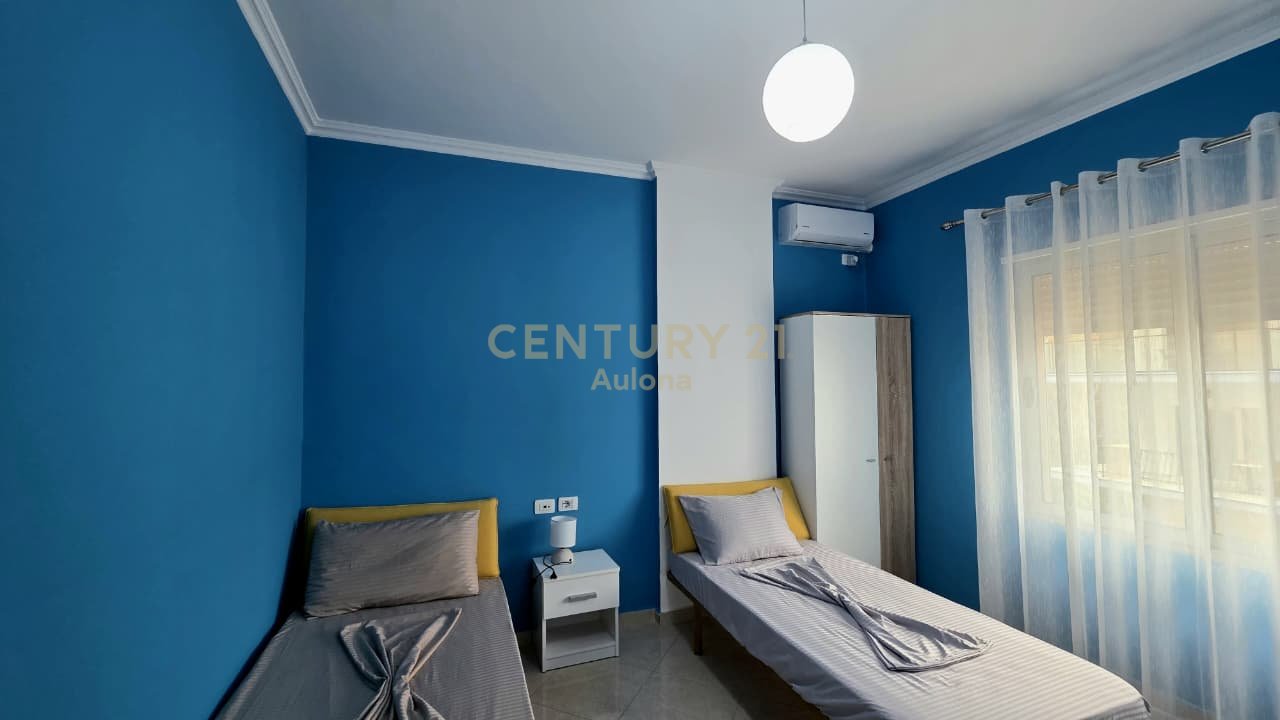 JEPET ME QERA APARTAMENT 2+1 ME PAMJE NE DET NE LUNGOMARE 1