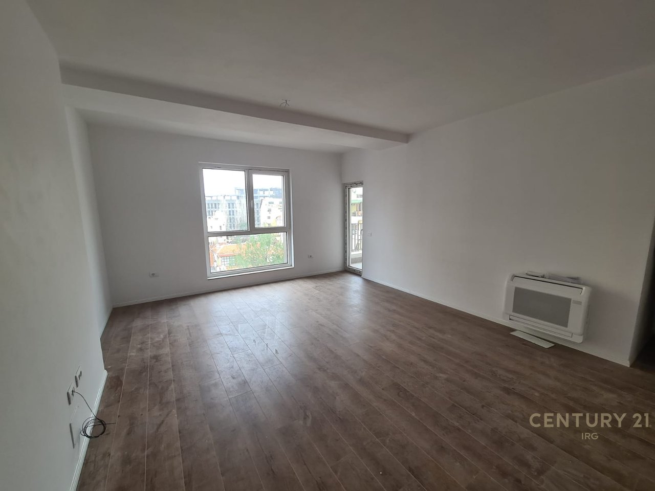 APARTAMENT 1+1 TE 21 DHETORI!