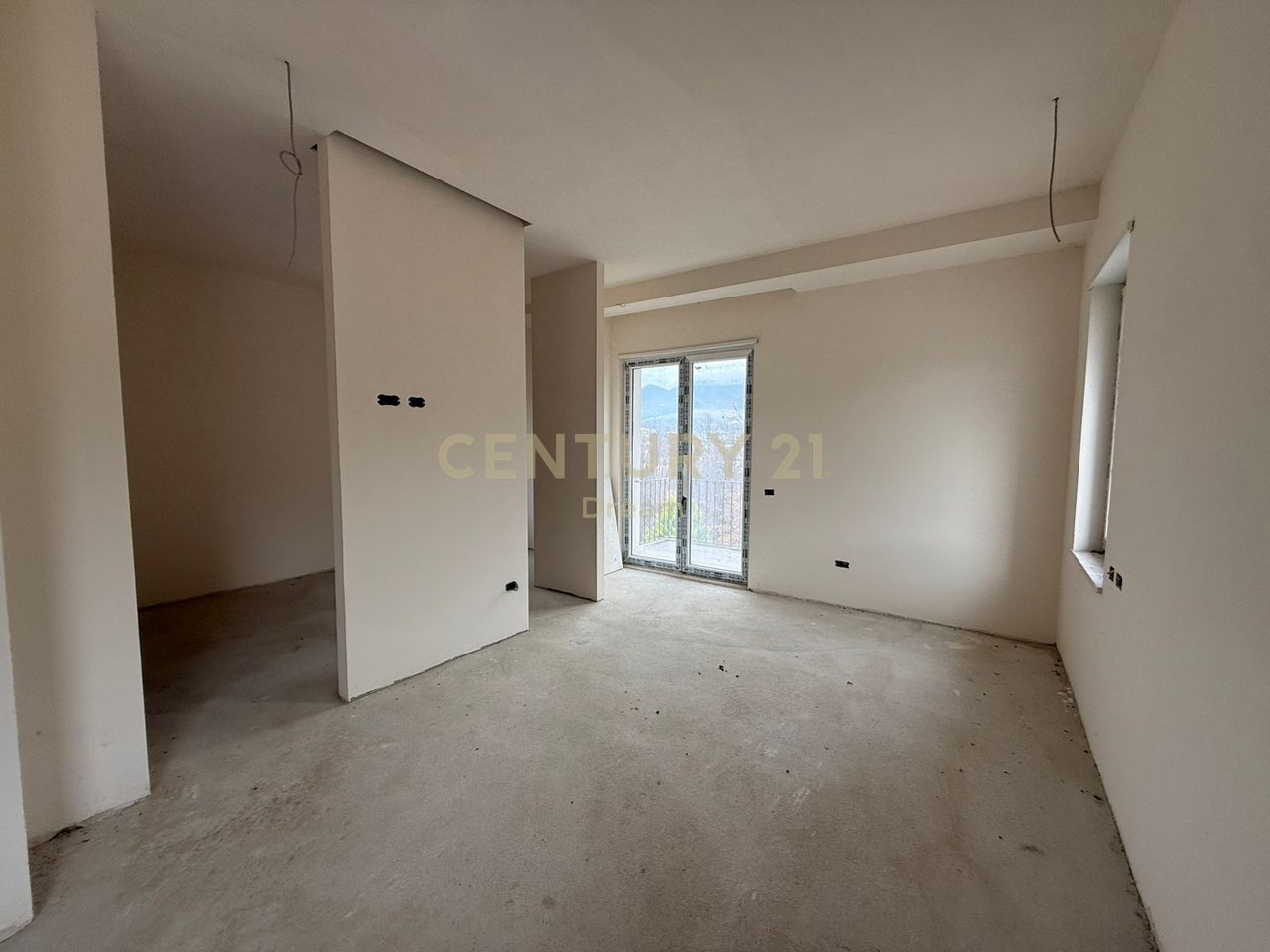 SHITET VILE INDIVIDUALE TE SECRET GARDEN!