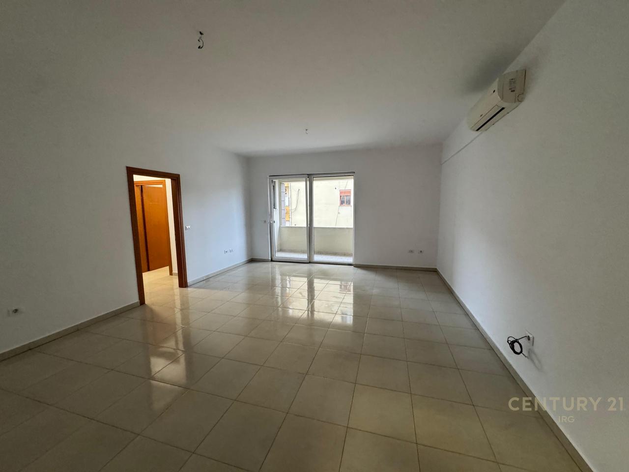 Office Space on Bogdaneve Street!