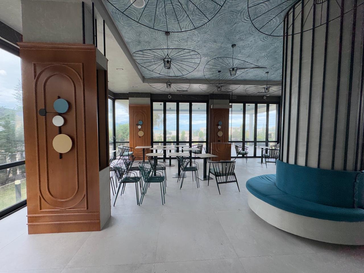 BAR-RESTORANT PER QIRA NE RADHIME,PAMJE E HAPUR NE DET!