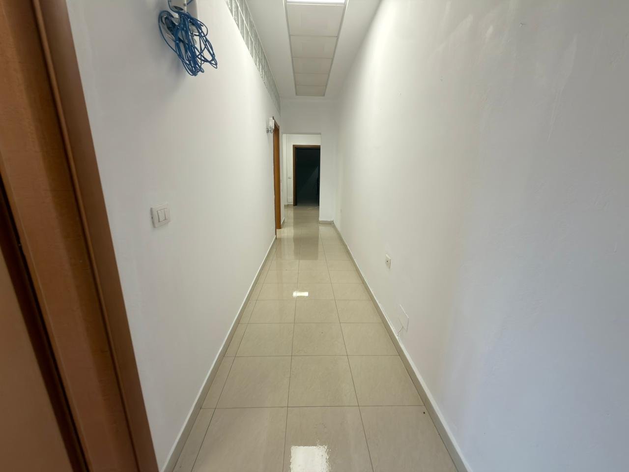 INGROSSO, VENDITA APPARTAMENTO 2+1 PER RESIDENZA O UFFICIO!