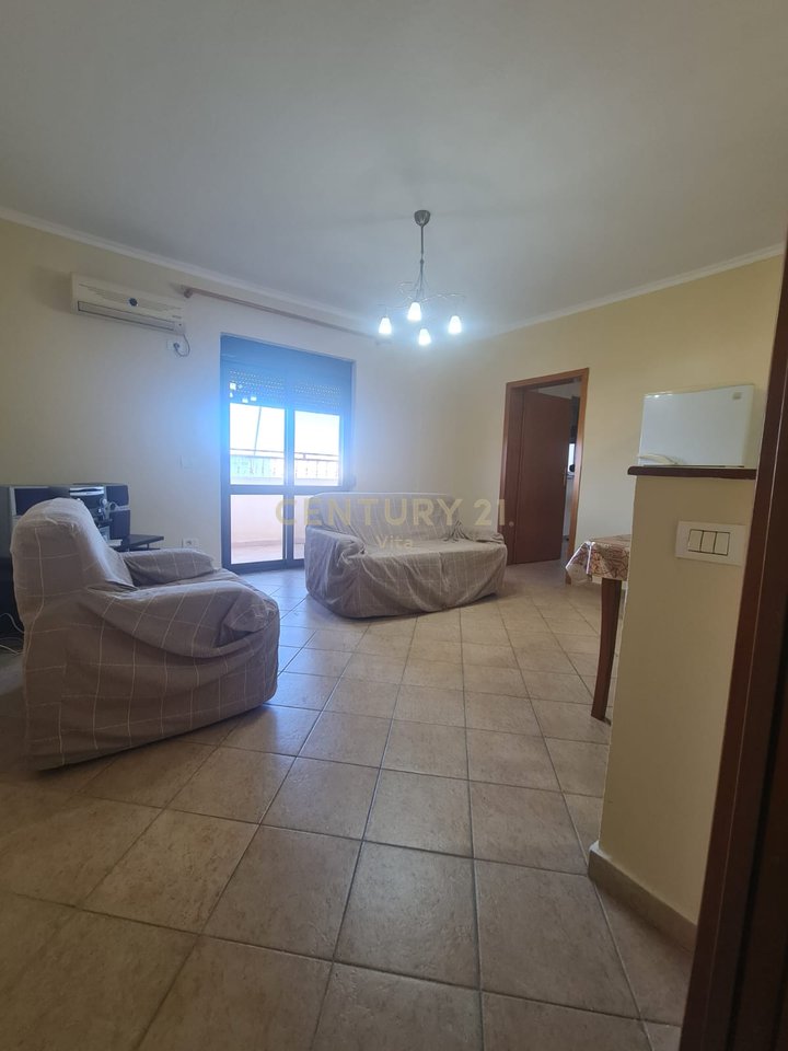 Appartamento 2+1 in affitto nel centro di Durrës!