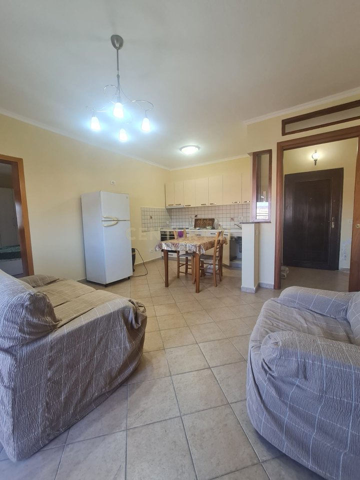 Appartamento 2+1 in affitto nel centro di Durrës!