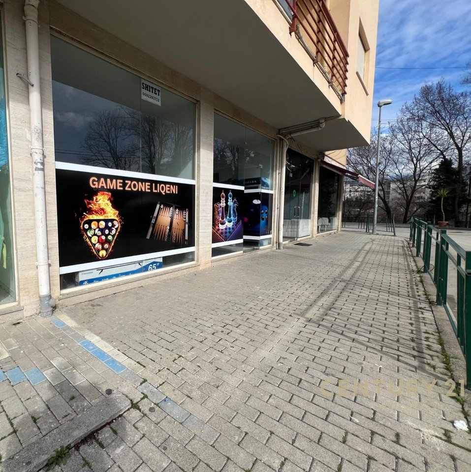 COMMERCIAL SPACE FOR SALE BY THE ROAD NEAR THE DRY LAKE