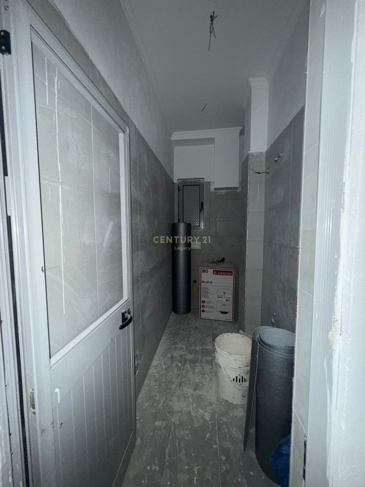 Jepet me qira Apartament 1+1 – Rruga Jordan Misja, pranë “Kontakt”