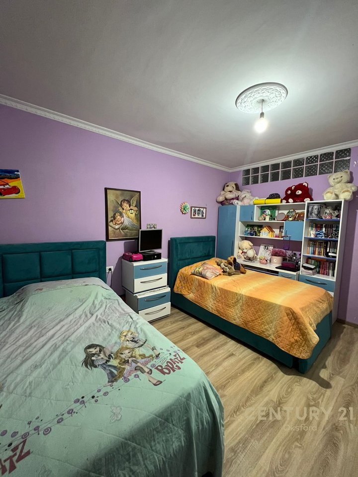 APARTAMENT 2+1+2 FOR SALE AT YZBERISH TIRANA!