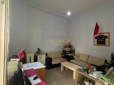 Locale commerciale in affitto nella zona di Astiri!