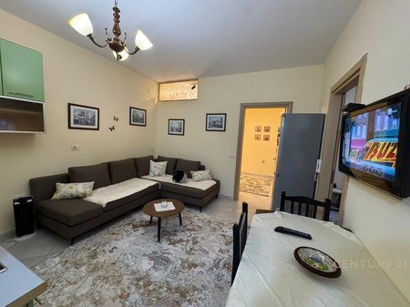 Apartament 2+1 ne Kompleksin FZ Liqeni i Thate