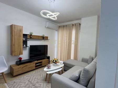 SPITALLE, APARTAMENT 1+1 PER QIRA