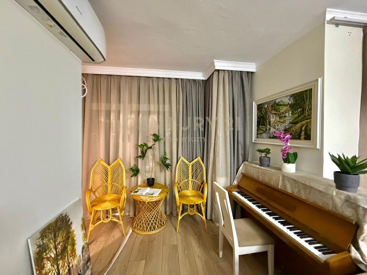 JEPET ME QIRA APARTAMENT 3+1+2, Bllok