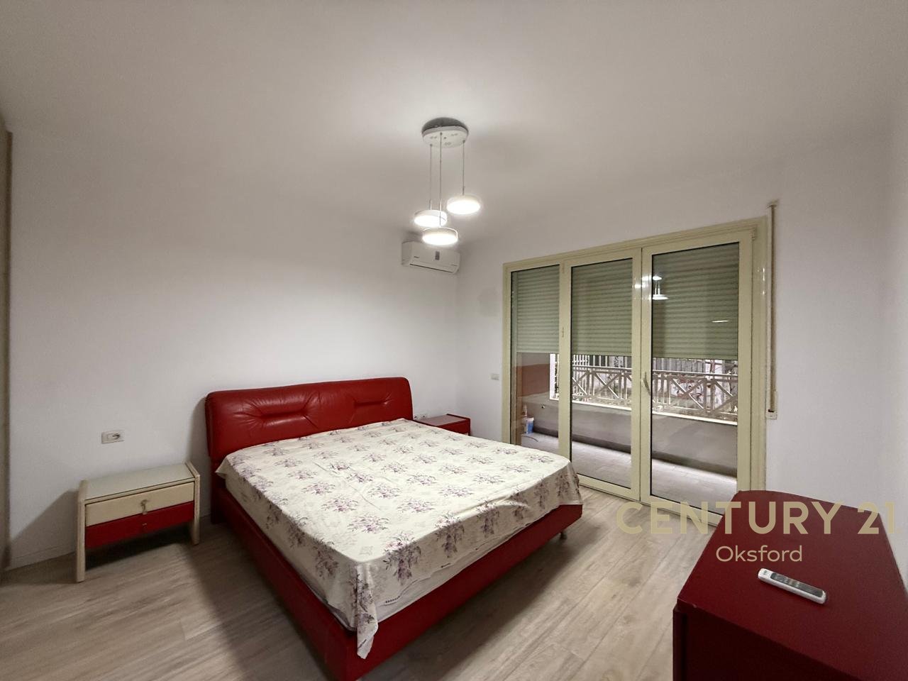 JAPIM ME QIRA APARTAMENT 1+1,NE RRUGEN "EDUARD MANO" TEK LIQENI I THATE!