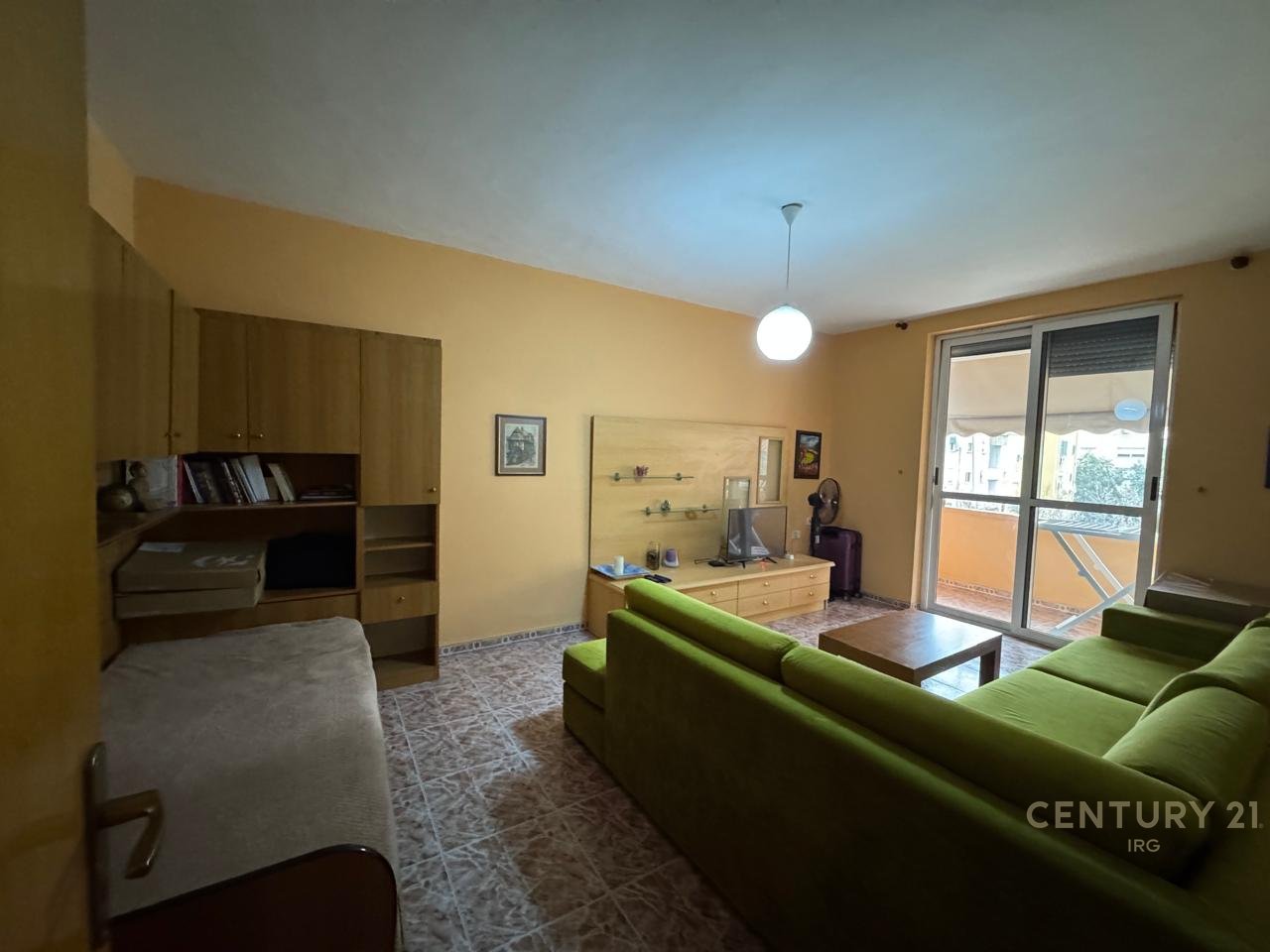 Apartament 1+1 me guzhine te vecuar per qira ne Myslym Shyr