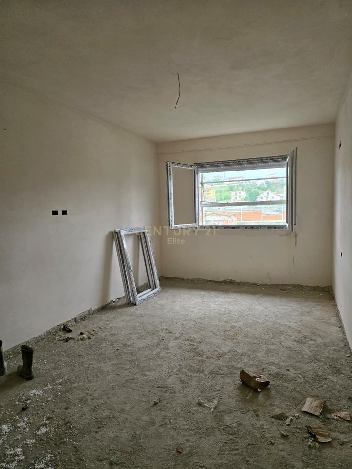 In vendita, Appartamento 1+1+Posto Auto, Paskuqan