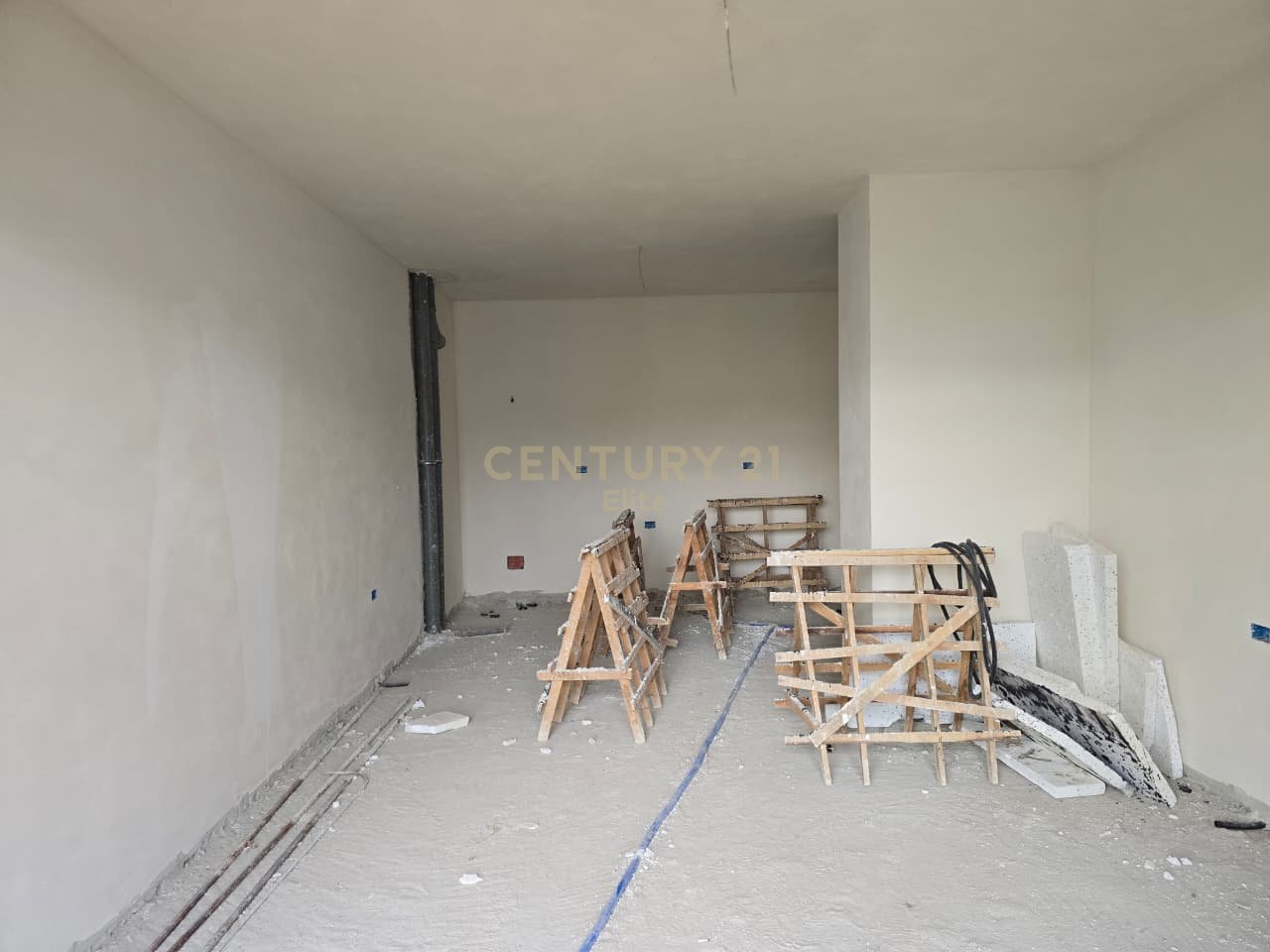 In vendita, Appartamento 1+1+Posto Auto, Paskuqan