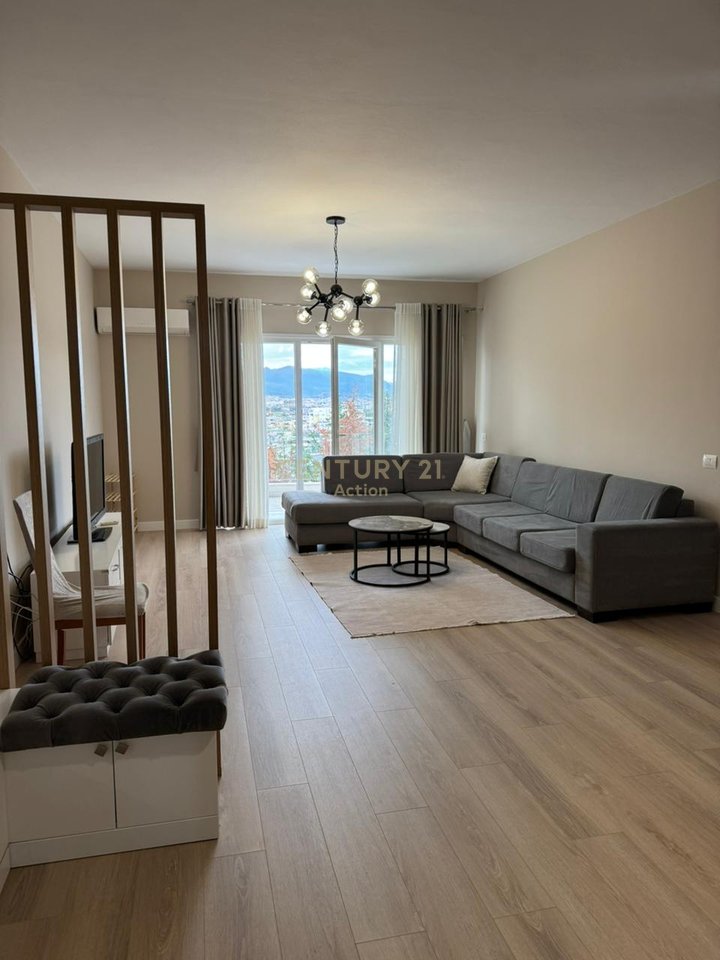 IN AFFITTO APPARTAMENTO 2+1, GIARDINO BOTANICO!