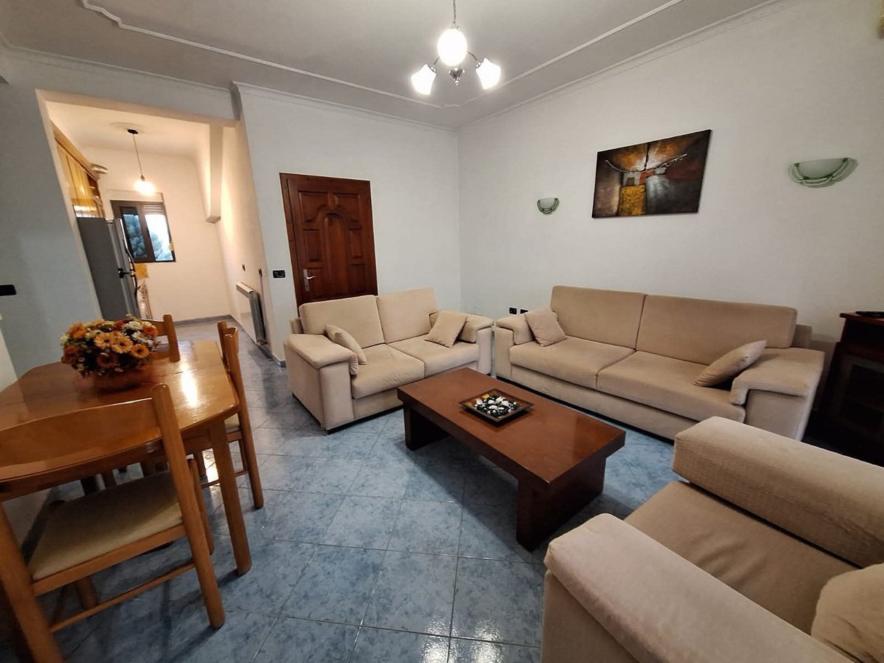 Apartament 2+1 Me Qira në Bulevardi i Ri, Tiranë - 52.000 Lekë/Muaj